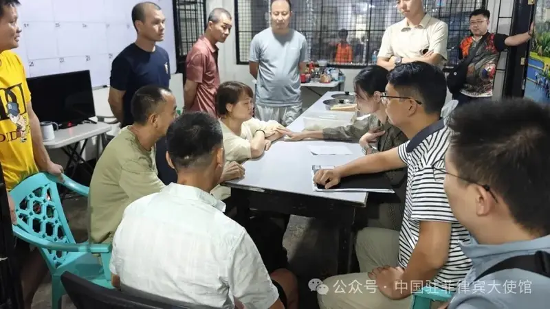 菲律宾高官指挥军队,抓捕手无寸铁的中国工人,中方发“七连问”