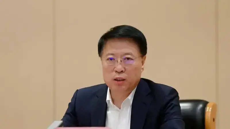 急功近利、盲目蛮干、大搞权钱交易，重庆市原副市长江敦涛被公诉