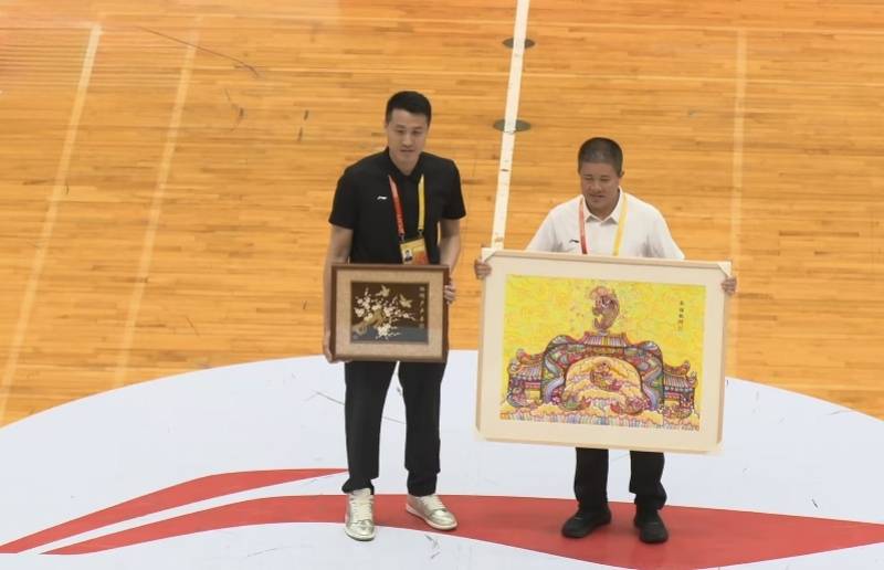 破解“无人接班、画作难卖”，龙门农民画新动能走出传承困境