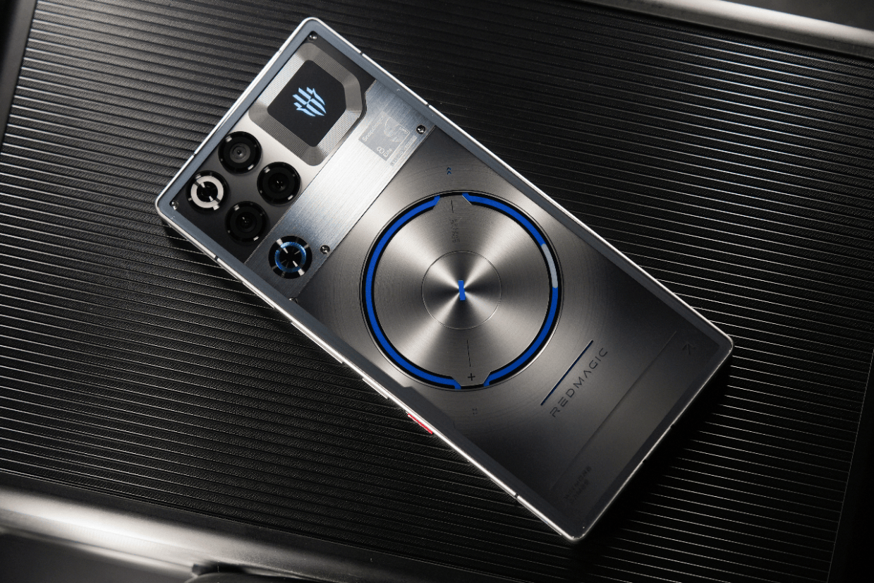 红魔11S Pro+评测:性能猛兽 领先不止一步