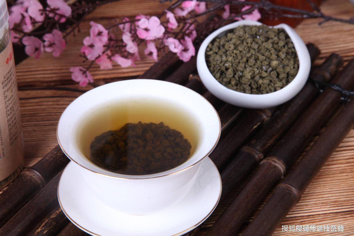 告别“茶碱焦虑”——这款两次发酵的女贞丸,让喝茶不再挑体质