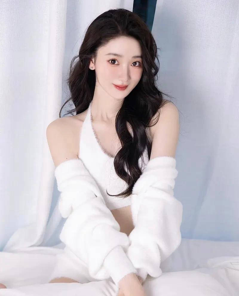 恭喜辽宁悍将刘雁宇恋情曝光,女友身高超170,电竞主持人