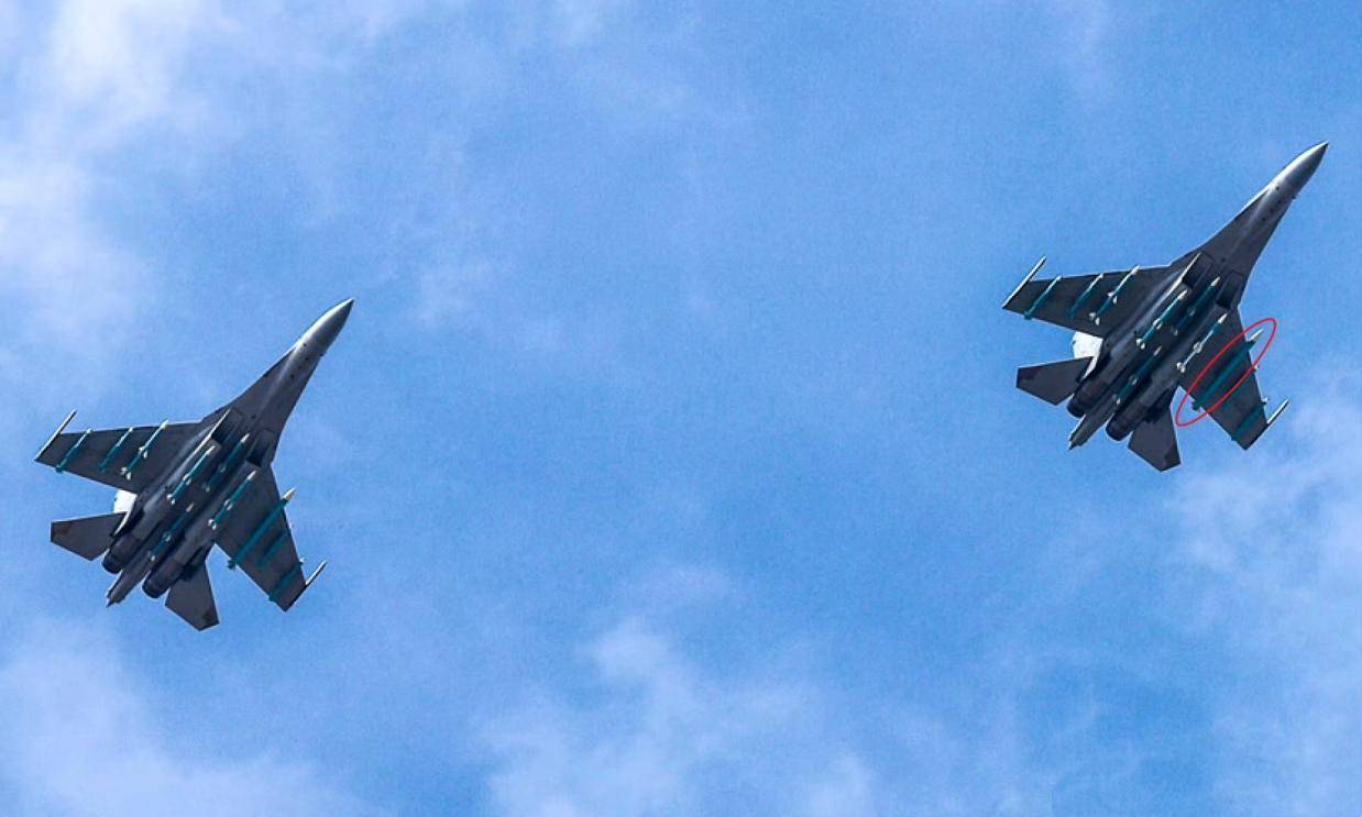射程是霹雳15的9倍?美军研发新空空导弹,射程号称1800公里