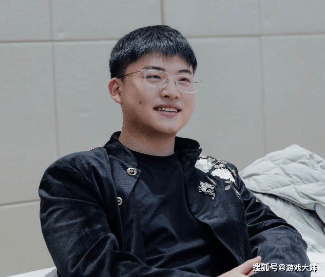 LPL不抽烟的选手盘点，实力普遍偏强，曾有支战队全员不抽