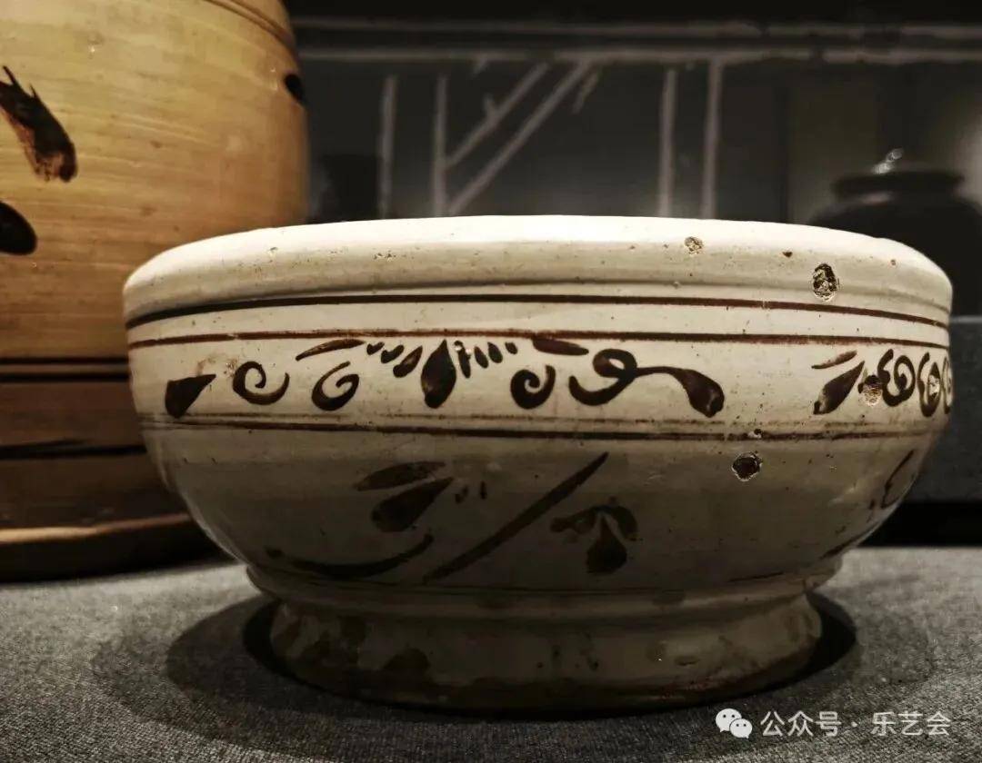 花脚大仙分享：《民风古韵 化境黑白——磁州窑与尧头窑的千年对话》之五
