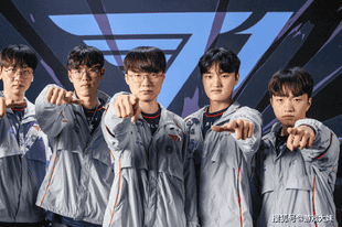 T1爆冷被G2淘汰，faker起身狠掐自己脖子，原来这不是梦