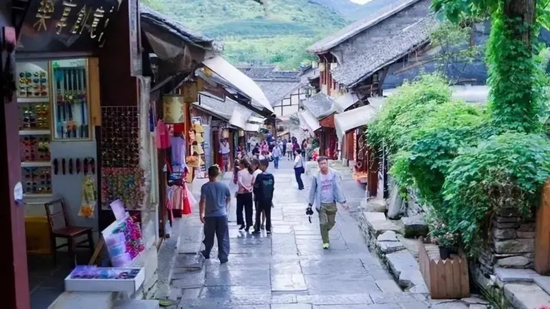 西南这个“低调”的省会：光芒常被掩盖，是否真的被低估了？