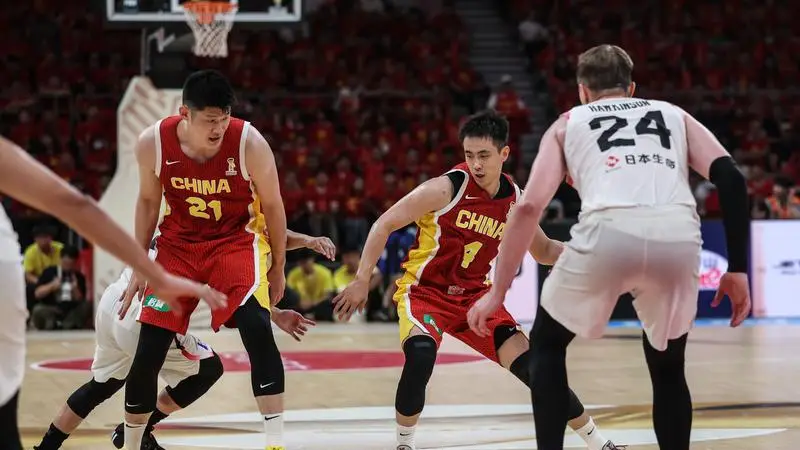 陷入绝境!中国男篮遭霍金森打爆 末轮不胜将无缘世界杯