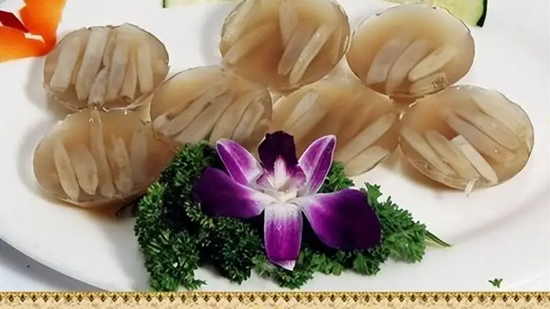 福建风味奇珍：土笋冻的独特魅力