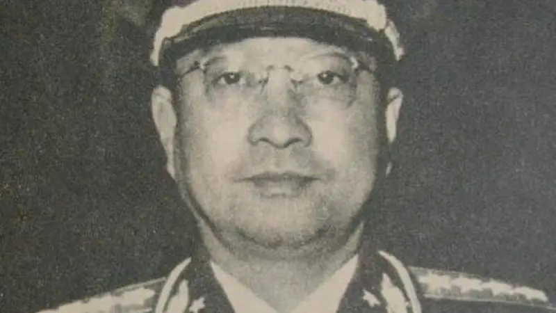 他不是开国元帅，为何被称为老总？曾指挥过3位开国大将