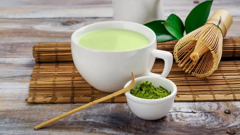 80℃和100℃的水温冲泡绿茶的比较