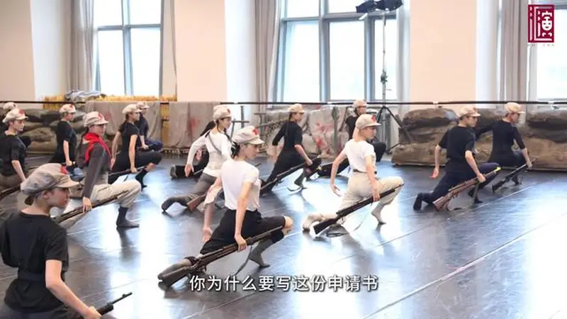 朱洁静：读懂信仰的重量，演出《天边的红云》是思想的洗礼