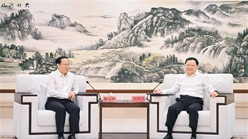王伟中包钢会见文化和旅游部部长孙业礼