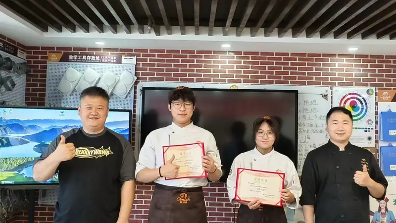 口碑好的网红甜品制作学习处分享,唐山学法式甜品哪个学校靠谱