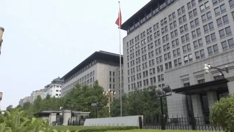 中国一天怒回四拳，中美最新较量会走多远？