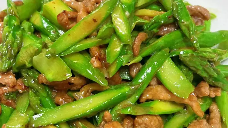 8月这菜使劲吃,叶酸是芹菜20倍,清脆鲜嫩,增强免疫力,少生病