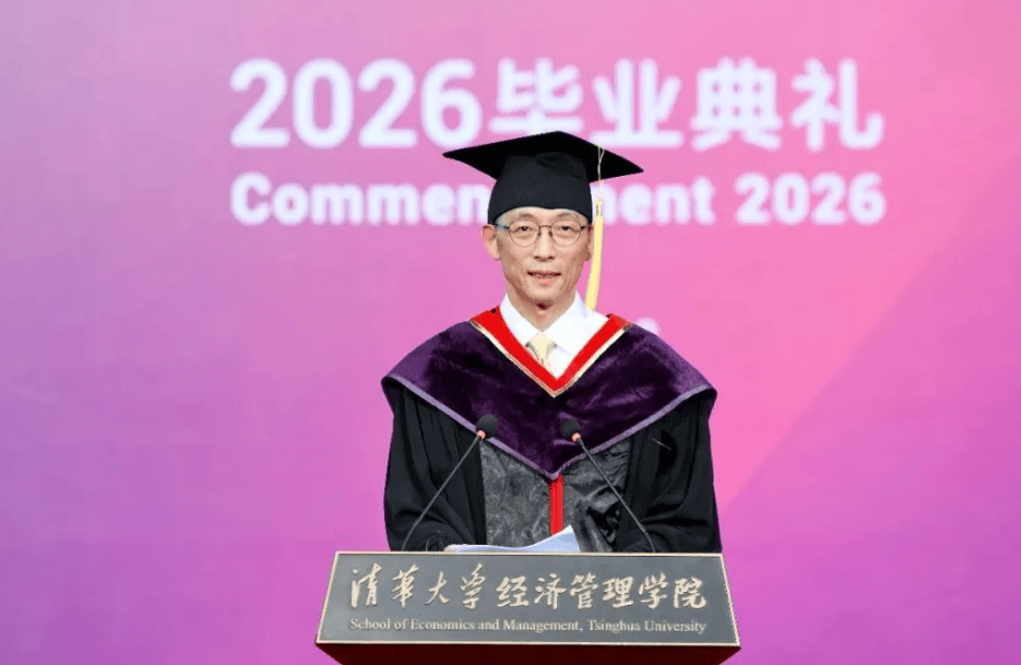 面对待遇高8倍的保险公司offer为何选择科研？施一公清华演讲谈选择