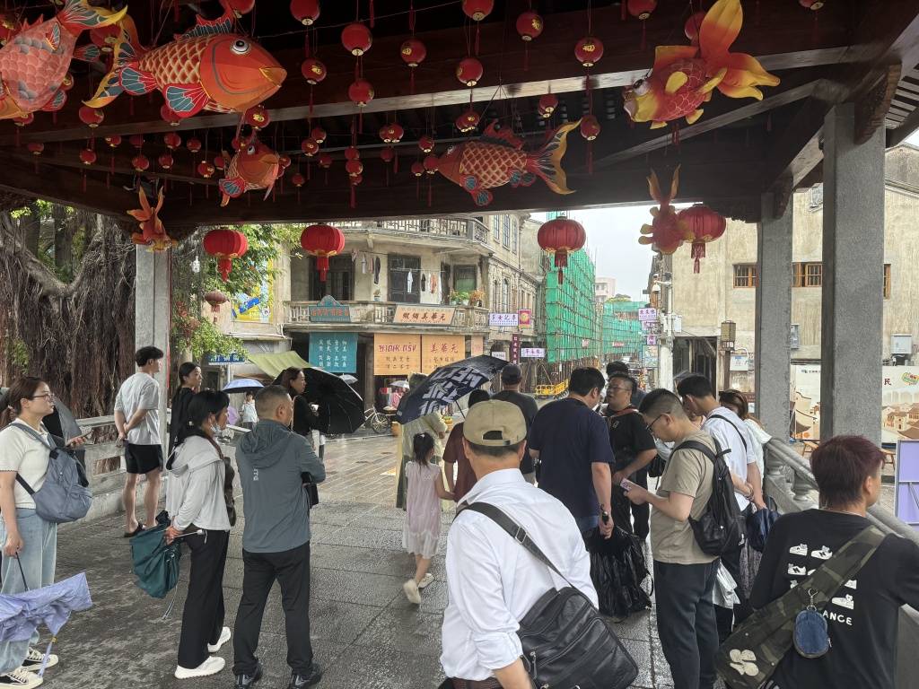 小城大事|从英歌战舞到阿嬷情书:这座古城何以潮韵悠扬