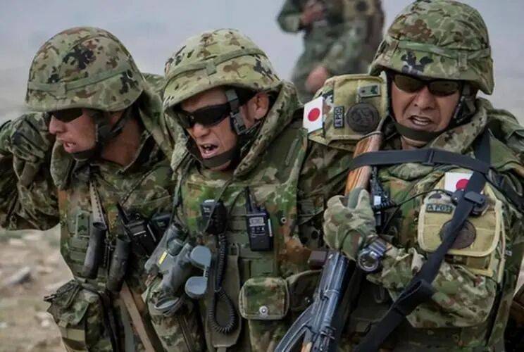 和平宪法沦为废纸!日本亮出“权杖”导弹,西南诸岛正沦为“反舰炮阵地”