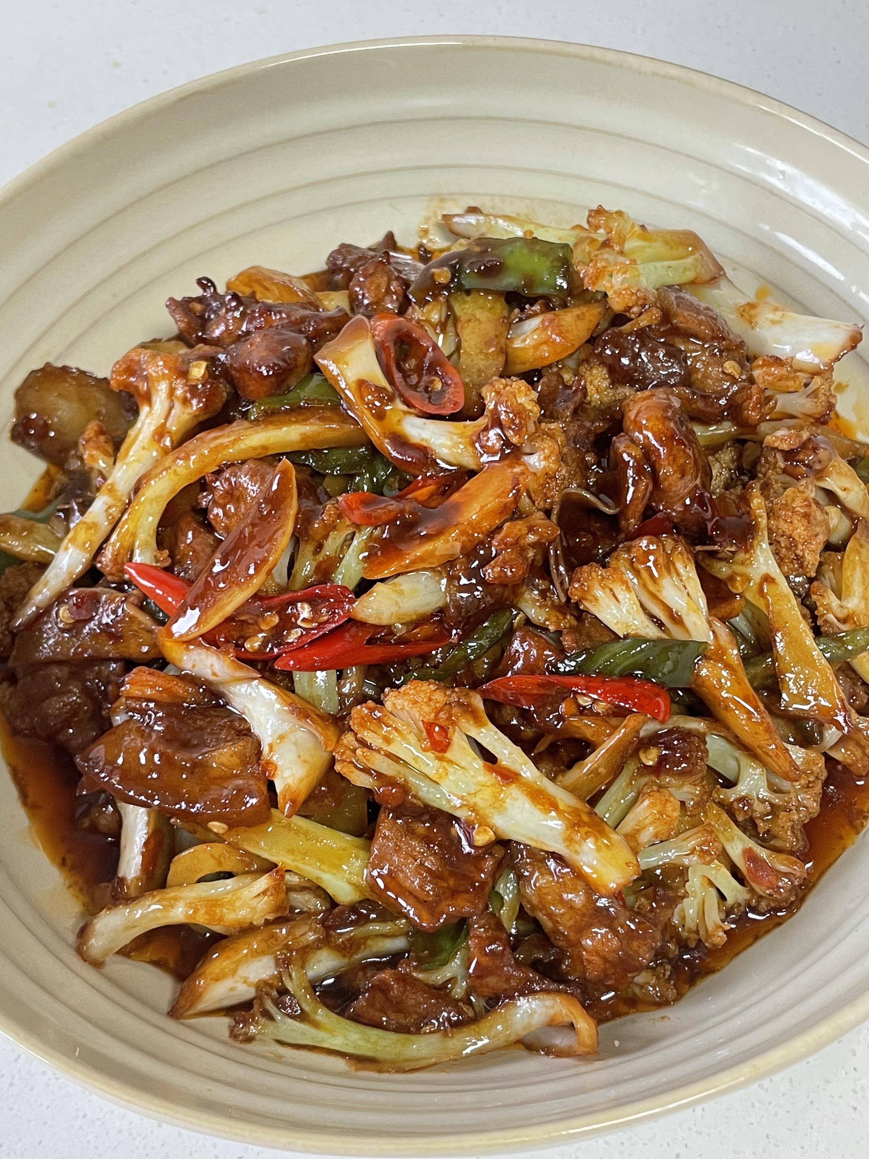 干锅花菜:脆爽干香,一上桌就光盘