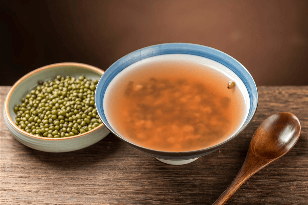 绿豆汤为啥会变红？多数人不知道的食材小变化