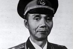 他是开国中将，被徐帅称为整人专家！落难后求助韩先楚受冷遇