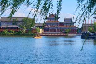 为什么景区频现收费乱象，背后是全国大量县域城市的产业无奈