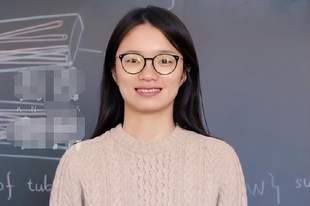 王虹得数学大奖不到24小时，不对劲一幕发生，终于懂杨振宁的遗憾
