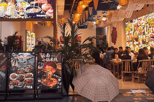 2026 丽江古城特色美食推荐实战避坑手册：避开景区预制菜陷阱，解锁地道滇味的正确路径