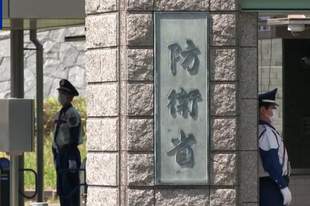 日本防卫大臣称“有必要讨论核武器”