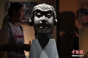 台湾民间组织捐赠的宋金至明清时期流失彩塑在山西展出