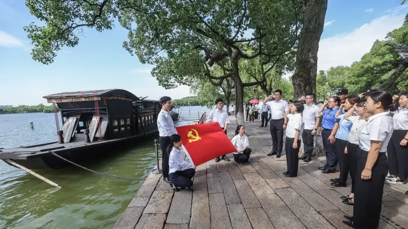 习近平党建思想引领强党强国新征程