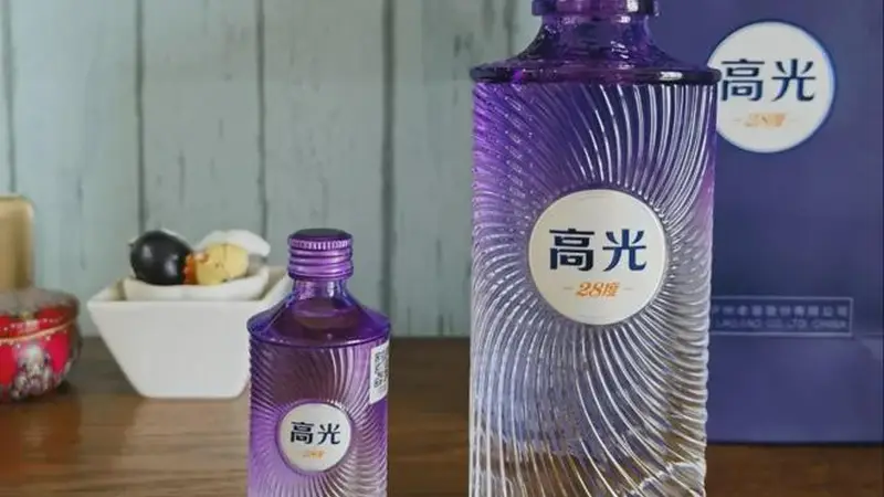 告别应酬式喝酒，泸州老窖凭28度高光拿捏年轻人？