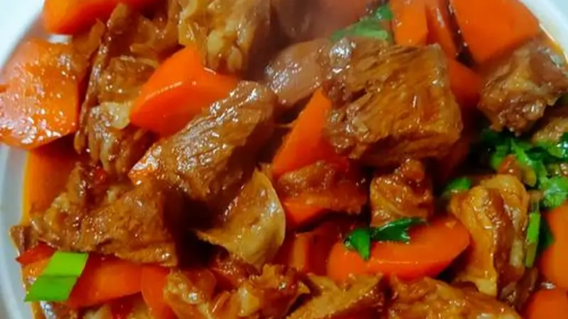吕文扬:把一锅红焖羊肉炖成暖透岁月的老滋味