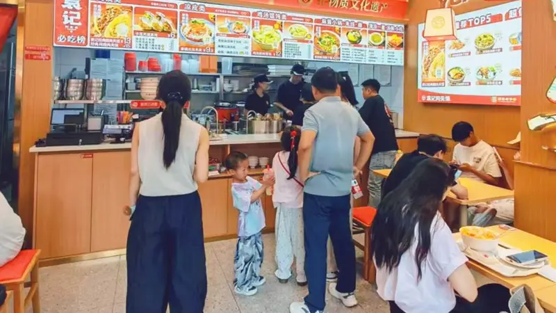 为什么很多地方美食难走出本地？而袁记肉夹馍却走向全国