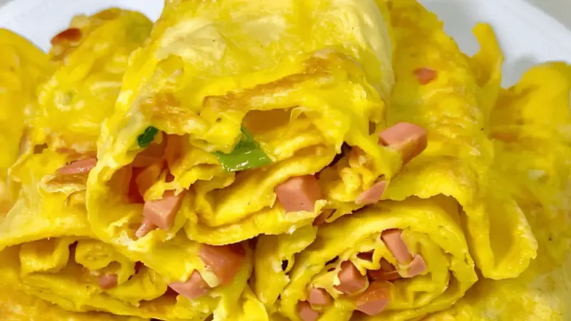 鸡蛋火腿葱花饼:一口咬下,是家的味道与清晨的温柔