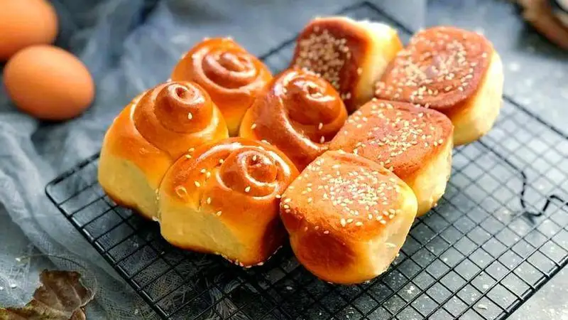 蜂蜜小面包培训去哪里?选厨仟艺就对了,18年餐饮经验,少走弯路!
