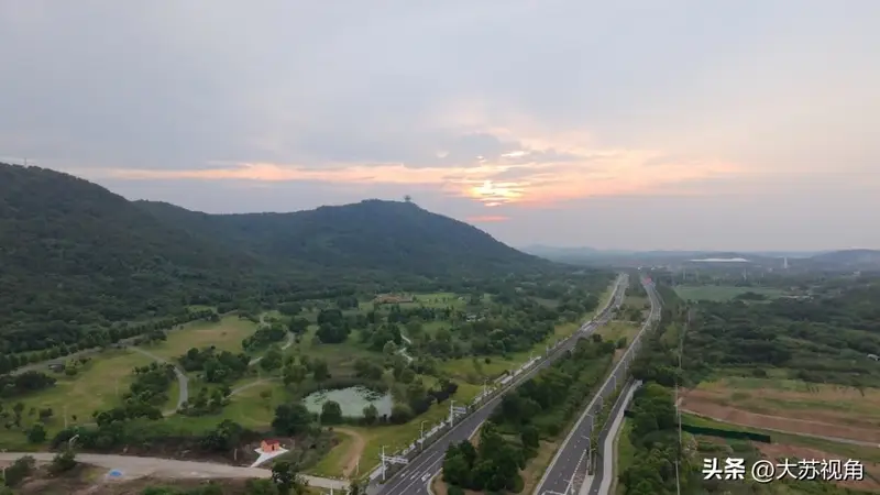 奔县游风口正盛，南京溧水用烟火与生态，重塑江南乡村价值