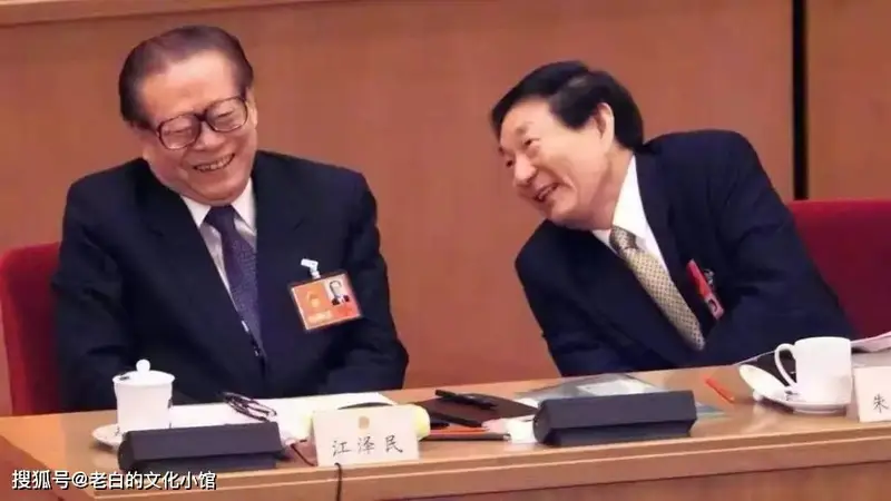 伟大的邓小平和伟大的江泽民选择了伟大的朱鎔基