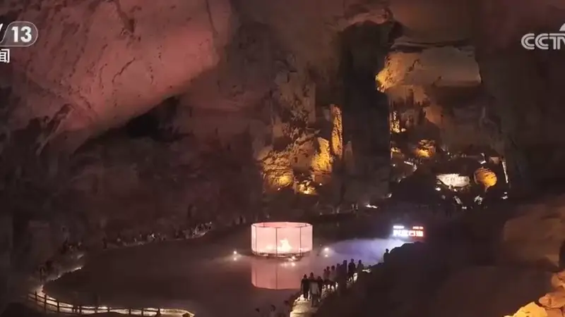 游客驻足,人气带动商气!“山水奇观+IP赋能+特色文化”催生文旅消费新增量