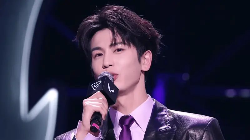 张凌赫周也登无畏契约表演赛!上演电竞男女主光环!他太准了!