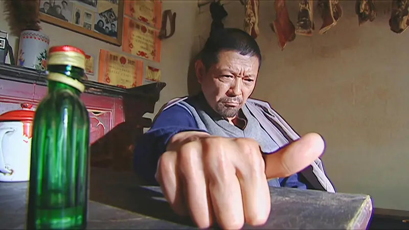 许三多父亲为什么那么执着于让儿子当兵？毕竟当兵也没啥好处