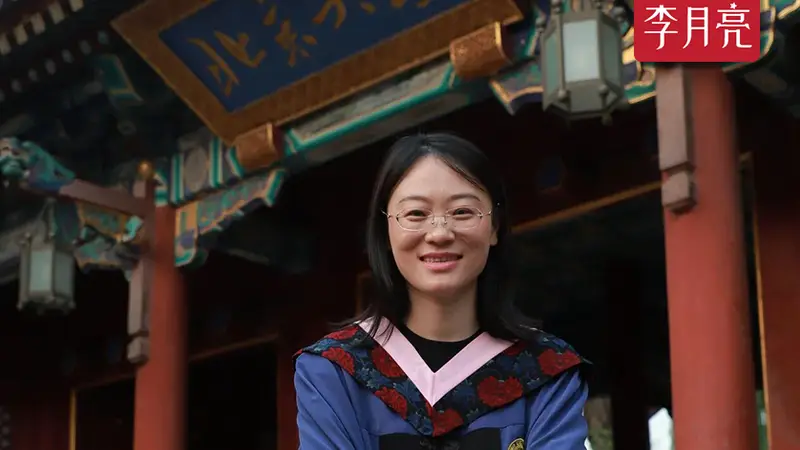 体制内北大女硕士：已辞职，在摆摊