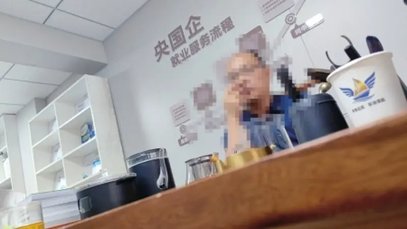 “黑医师速成”背后的学历挂读乱象