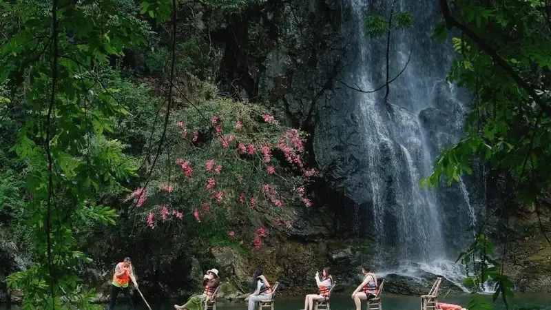 被严重低估的避暑小城，夏天25℃泡进森林里，十几块吃到撑