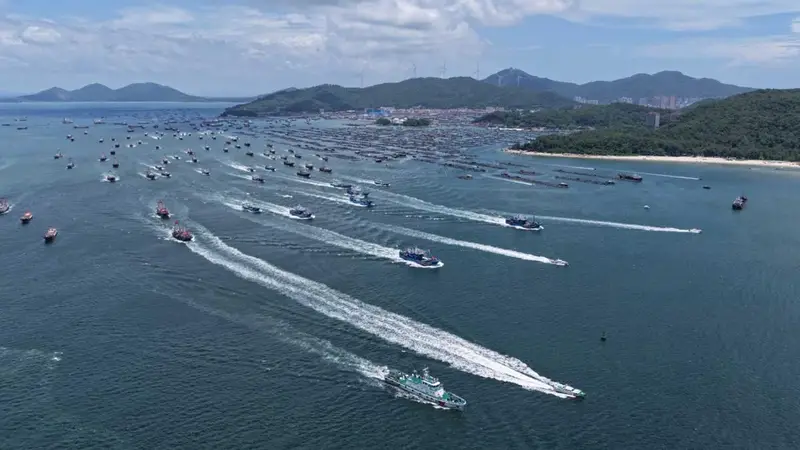 逾千名大湾区游客奔赴滨海 开启“开渔节”沉浸式追鲜之旅