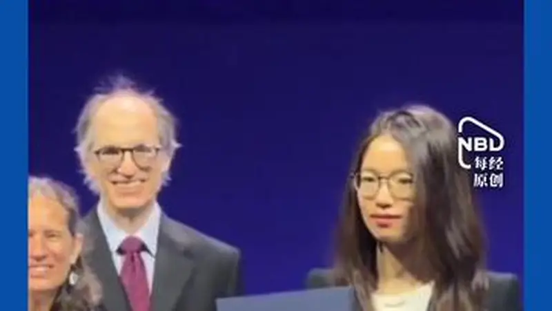 王虹回顾北大数院求学经历，谈是否要出国深造：国内科研环境也非常好，看自己所拥有的机会以及环境