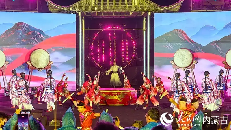 第二十六届呼和浩特昭君文化节盛装上演