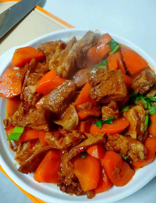 吕文扬:把一锅红焖羊肉炖成暖透岁月的老滋味