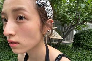 张子枫晒户外随拍引热议 脸颊凹陷瘦成了“纸片人”
